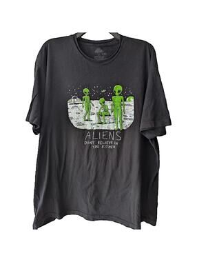 Aliens Dont Believe In You Either Shirt 2XL Ann Arbor T-Shirt Co Distressed Y2K